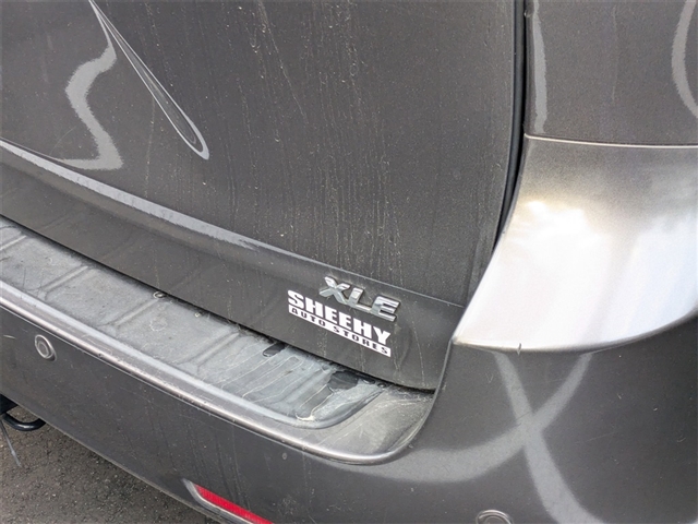 2017 Toyota Sienna XLE 7 Passenger