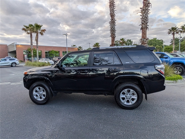 2024 Toyota 4Runner SR5