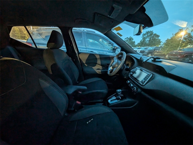 2020 Nissan Kicks S