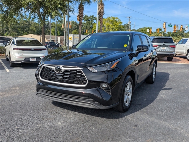 2023 Toyota Highlander LE
