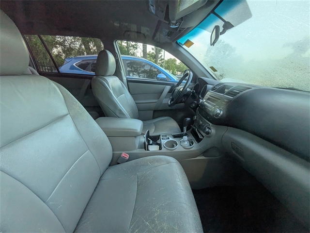 2012 Toyota Highlander Base
