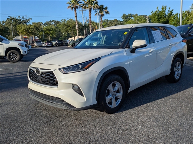2021 Toyota Highlander LE