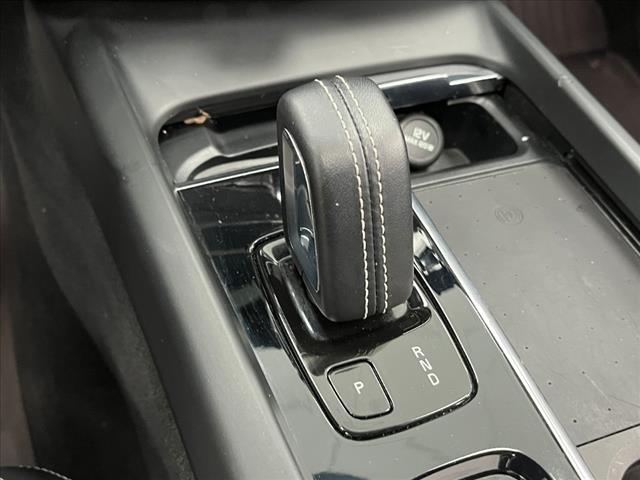 2021 Volvo XC60 Recharge T8 R-Design
