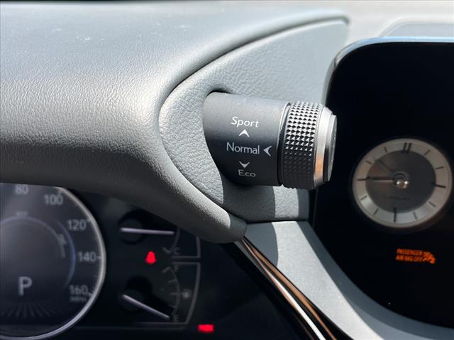 2023 Lexus ES 300h Base