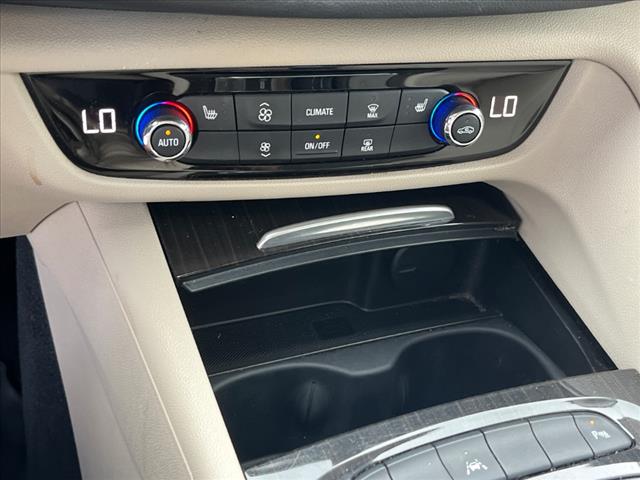 2019 Buick Regal TourX Essence