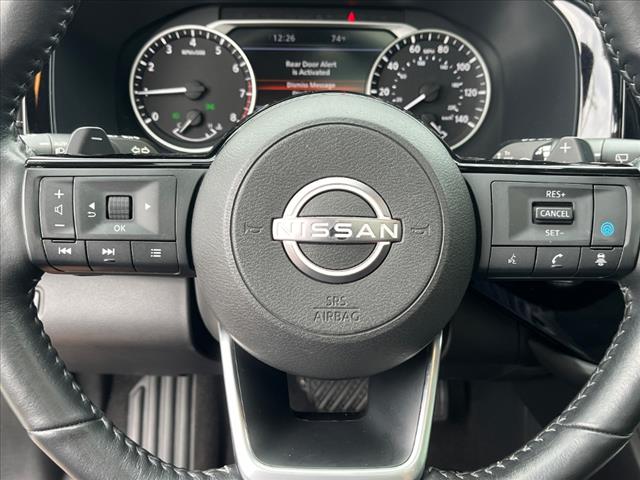 2022 Nissan Pathfinder SL