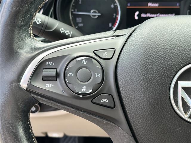 2019 Buick Regal TourX Essence