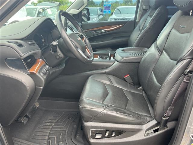 2017 Cadillac Escalade Luxury