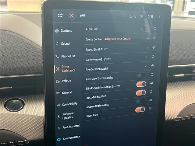 2022 Ford Mustang Mach-E Select