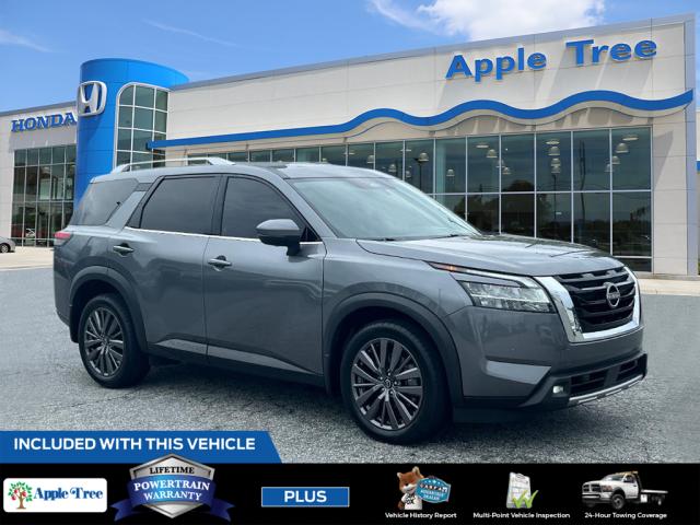 2022 Nissan Pathfinder SL