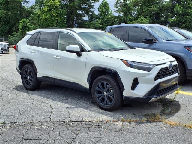 2022 Toyota RAV4 Hybrid SE