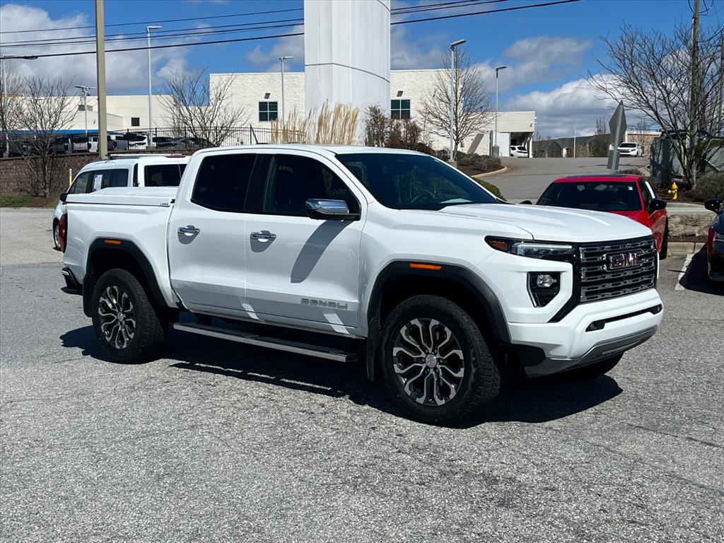 2025 GMC Canyon Denali Crew Cab 4WD