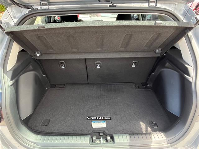 2022 Hyundai VENUE SE