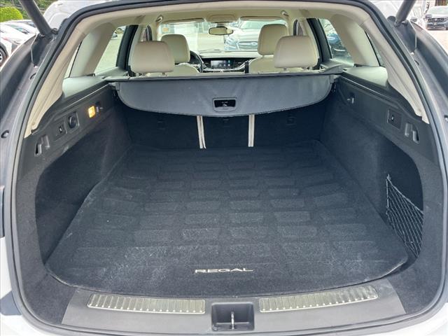 2019 Buick Regal TourX Essence
