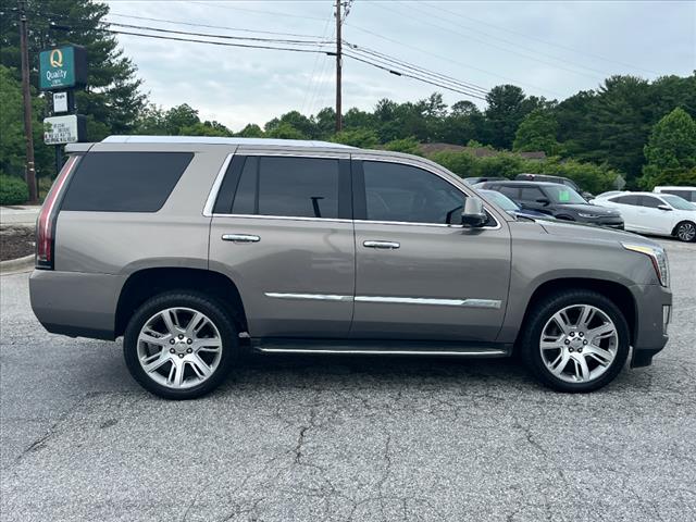 2017 Cadillac Escalade Luxury