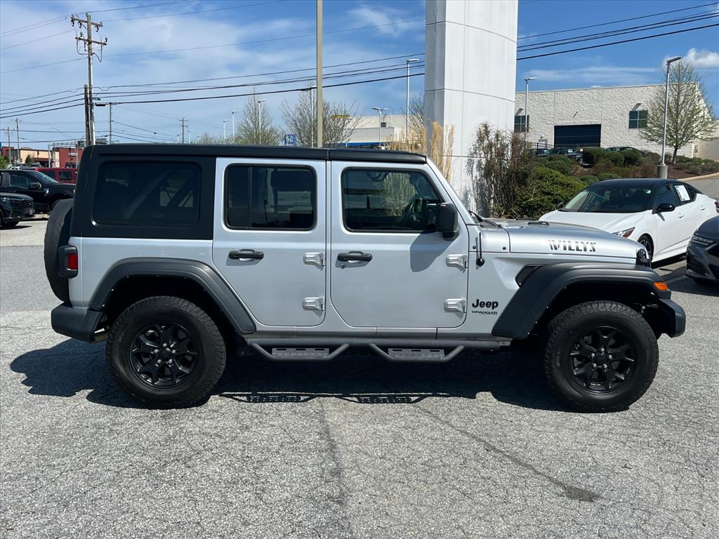 View vehicle photo 3