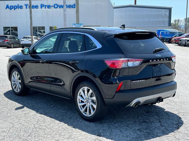 2022 Ford Escape Titanium