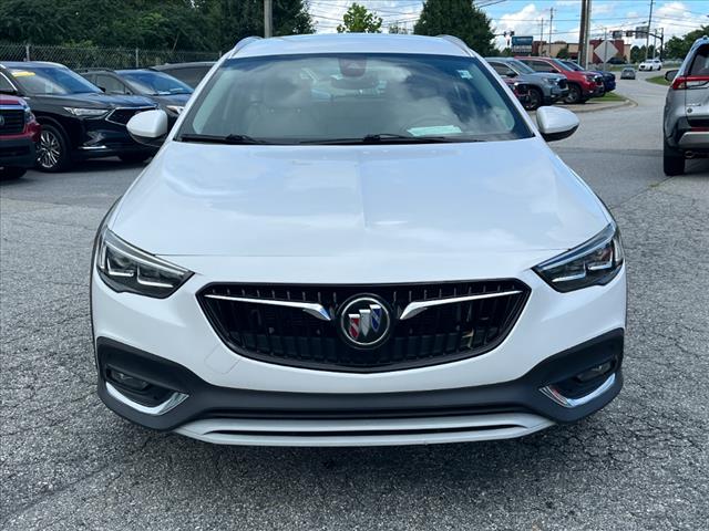 2019 Buick Regal TourX Essence