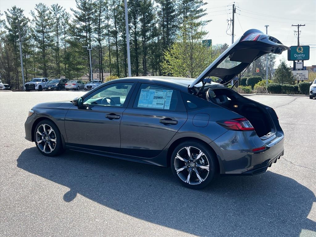 View vehicle photo 6