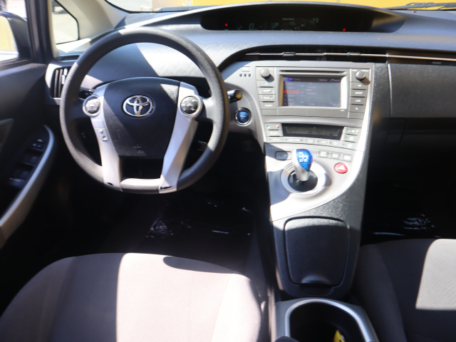 2014 Toyota Prius Two - Photo 16