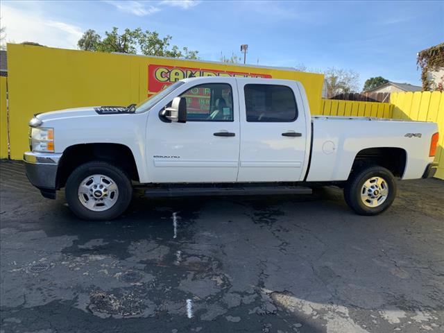 2011 Chevrolet Silverado 2500HD LT - Photo 2