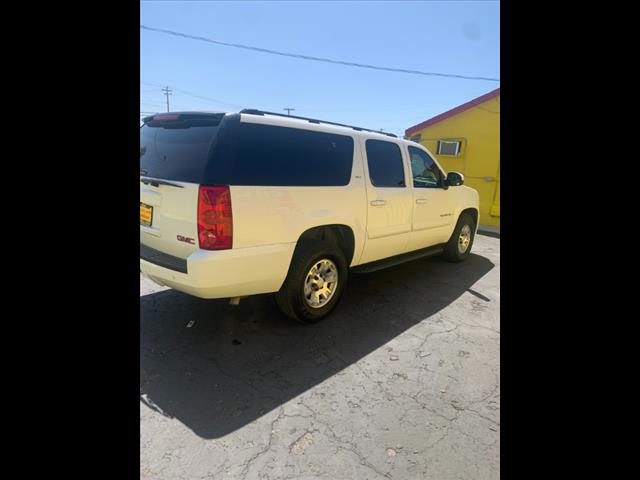 2007 GMC Yukon XL SLT - Photo 2
