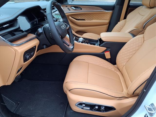 2025 Jeep Grand Cherokee Summit Reserve