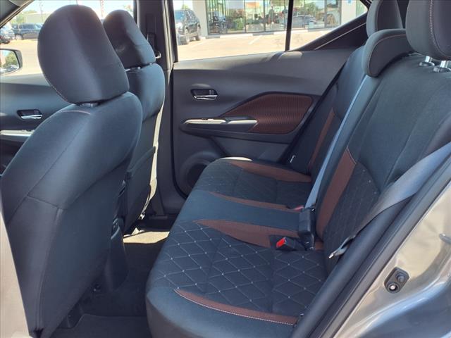 2020 Nissan Kicks SR