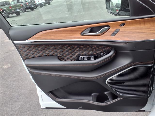2025 Jeep Grand Cherokee L Summit Reserve