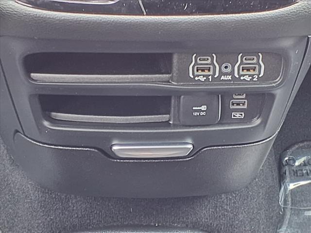 2022 Chrysler Pacifica Touring