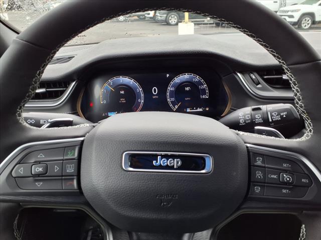 2025 Jeep Grand Cherokee Laredo X