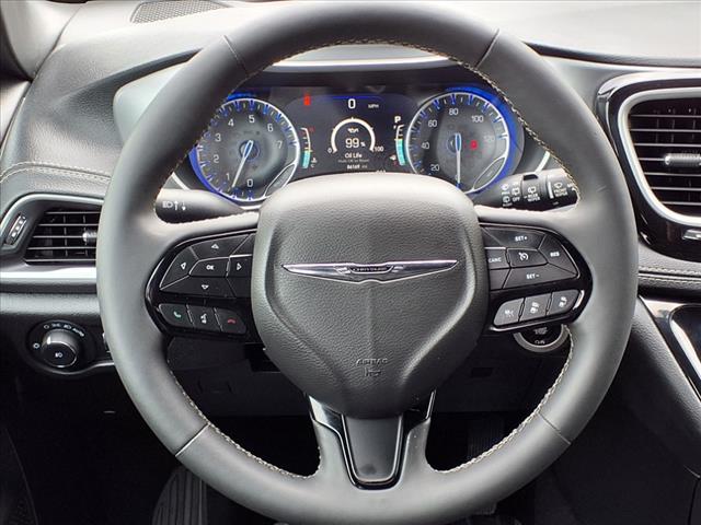 2022 Chrysler Pacifica Touring