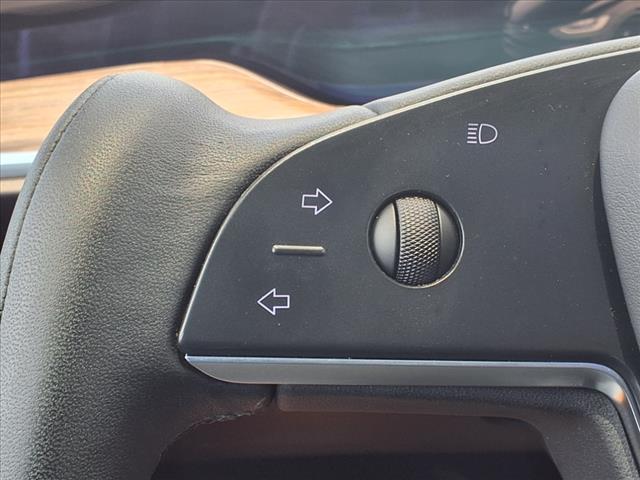 2022 Tesla Model X Base