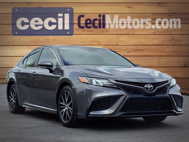 2022 Toyota Camry SE