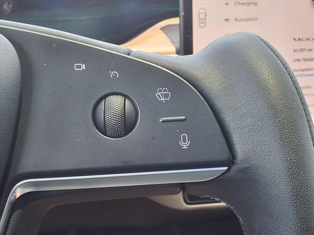 2022 Tesla Model X Base