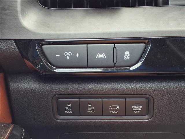 2024 Kia Carnival SX