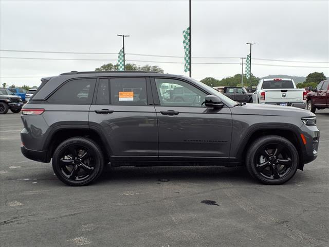 2024 Jeep Grand Cherokee Altitude