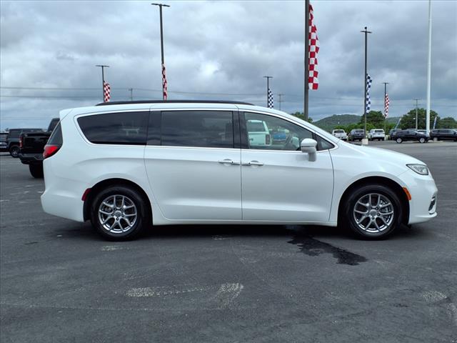 2022 Chrysler Pacifica Touring