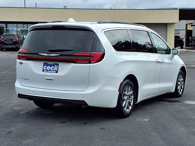 2022 Chrysler Pacifica Touring