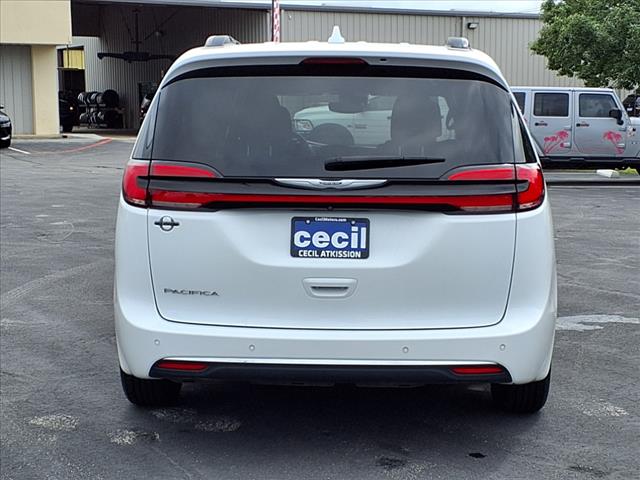 2022 Chrysler Pacifica Touring