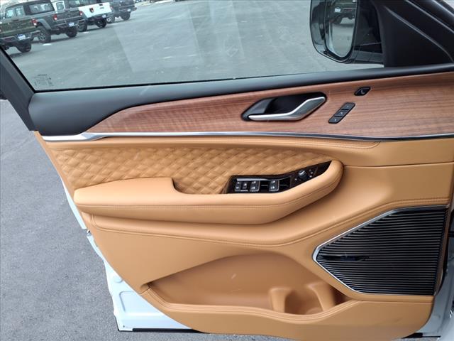 2025 Jeep Grand Cherokee Summit Reserve