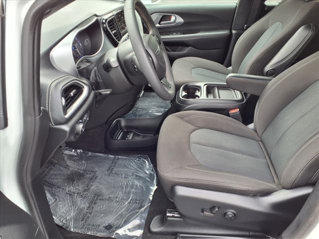 2022 Chrysler Pacifica Touring