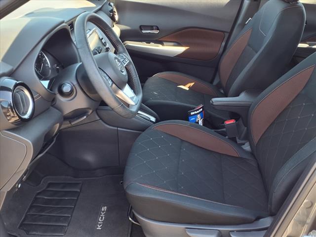 2020 Nissan Kicks SR