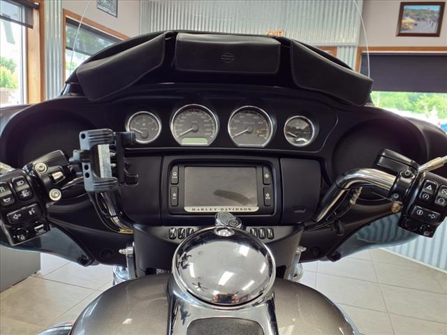 2017 Harley-Davidson Motorcycle 107 Milwaukee Eight