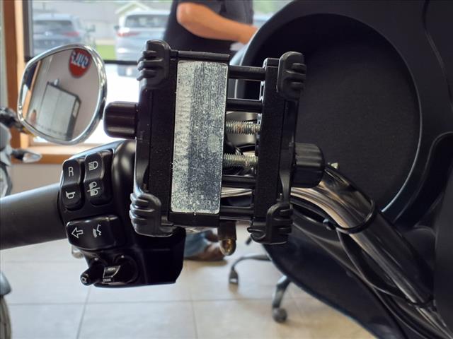 2017 Harley-Davidson Motorcycle 107 Milwaukee Eight
