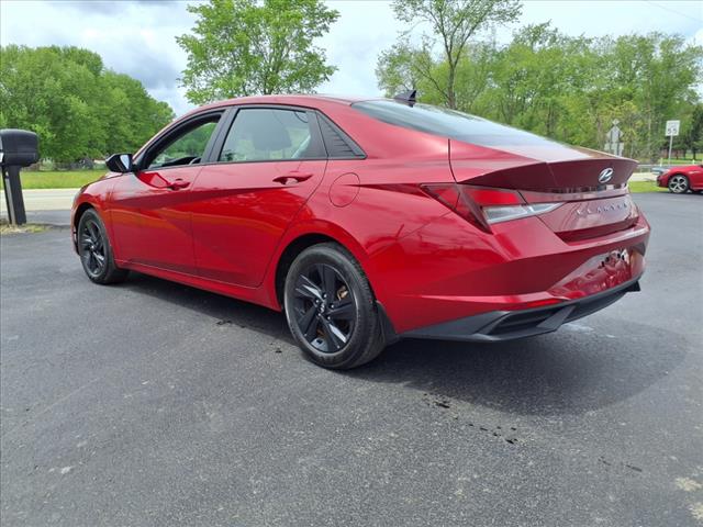 2022 Hyundai ELANTRA SEL