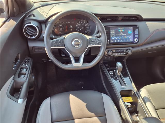 2021 Nissan Kicks SR