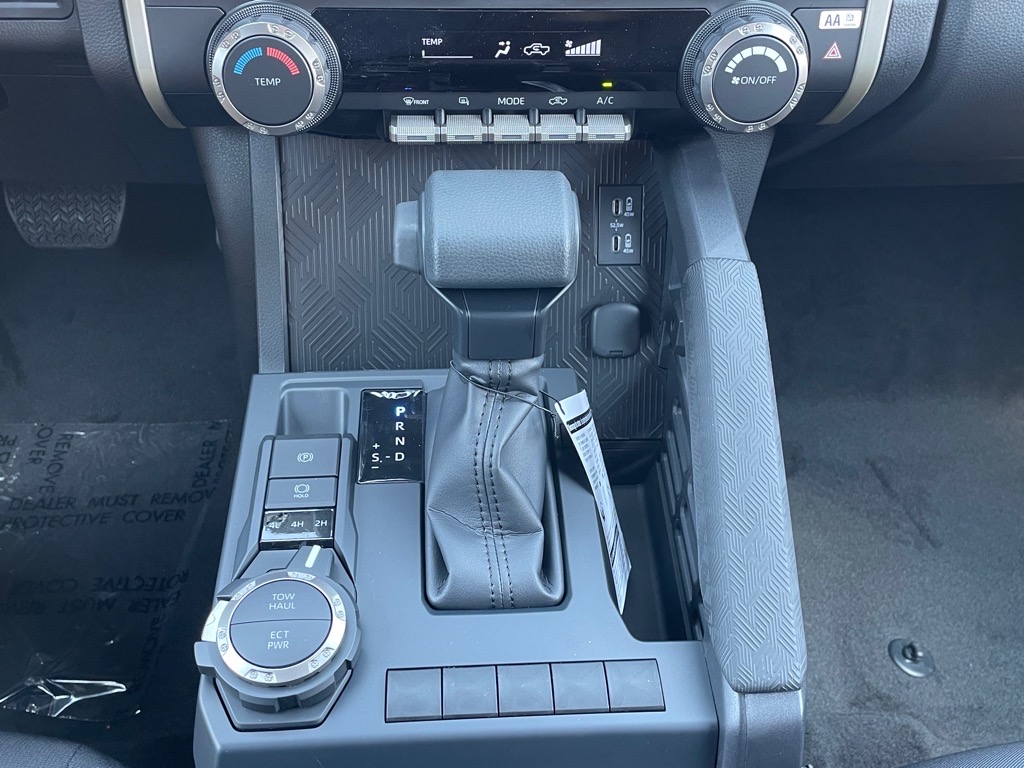 2025 Toyota Tacoma SR5 Double Cab photo 10