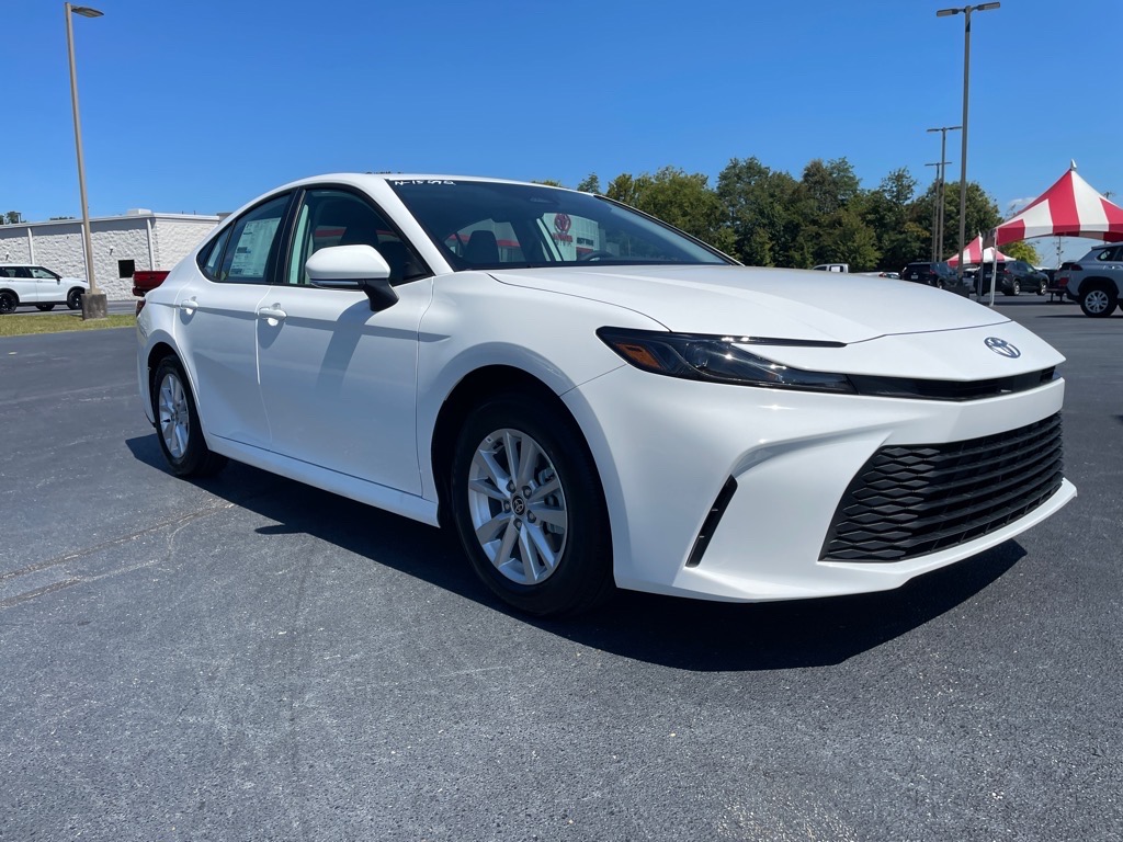 2026 Toyota Camry LE photo 2
