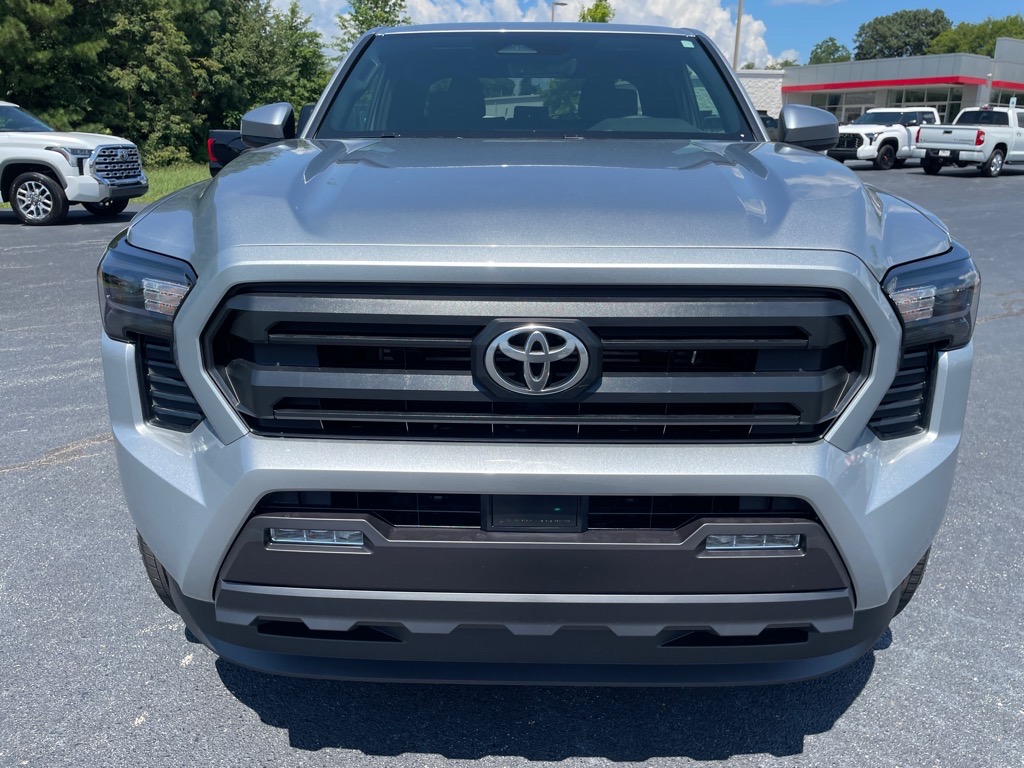 2025 Toyota Tacoma SR5 Double Cab photo 3
